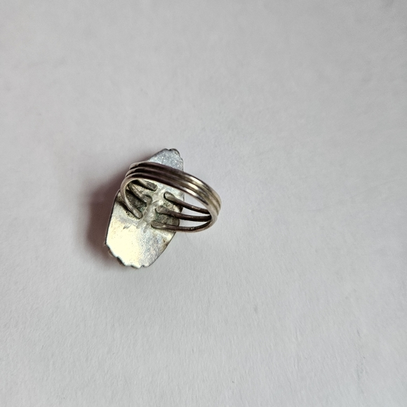 Multi color arrow ring - Picture 2 of 3